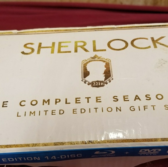 Sherlock Holmes DVD gift set - Picture 2 of 2